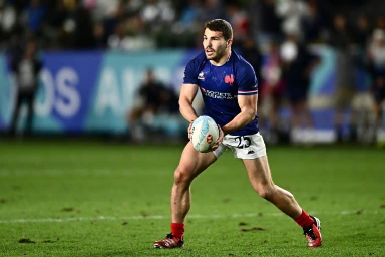 Le capitaine du XV de France Antoine Dupont lors d'un tournoi de rugby à VII à Carson, en Californie, le 3 mars 2024 (Patrick T. Fallon)