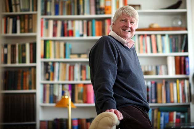 Stanley Johnson was photographed in a shop without a face mask (Getty)