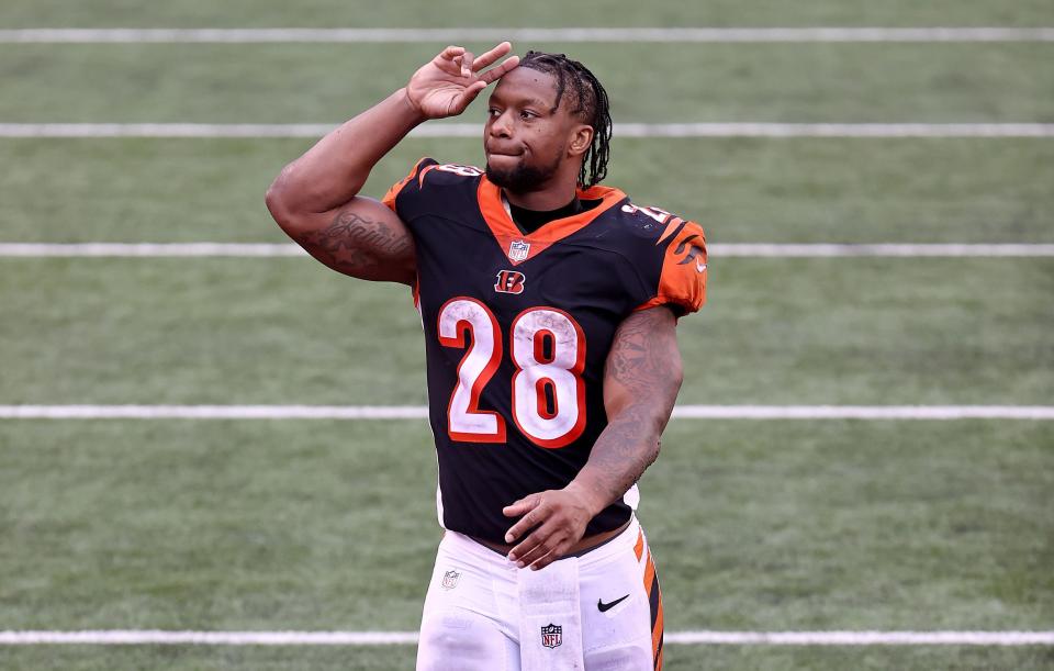 CINCINNATI, OHIO - OCTOBER 04:   Joe Mixon #28  of the Cincinnati Bengals celebrates after the 33-25 win against Jacksonville Jaguars at Paul Brown Stadium on October 04, 2020 in Cincinnati, Ohio. (Photo by Andy Lyons/Getty Images)