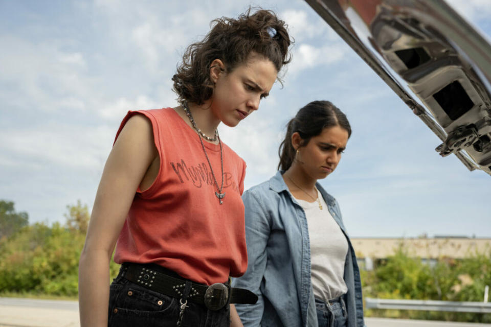 Margaret Qualley as “Jamie” and Geraldine Viswanathan as “Marian” in director Ethan Coen’s DRIVE-AWAY DOLLS, a Focus Features release. (Image: Wilson Webb/Working Title/Focus Features)