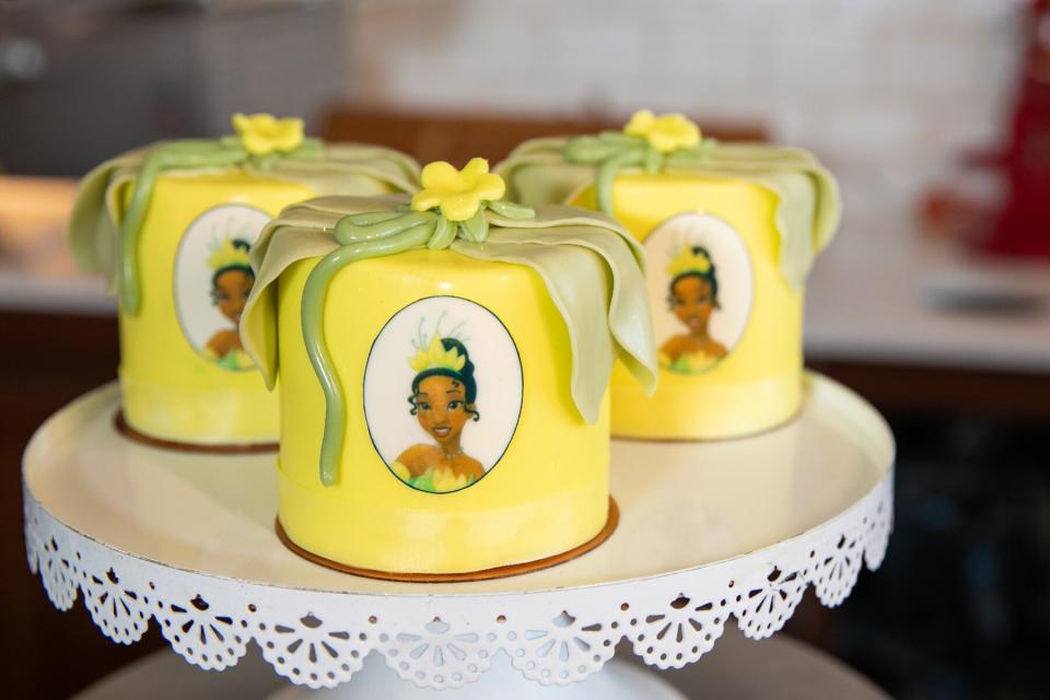 Amorette's Tiana Petit Cakes in Disney Springs