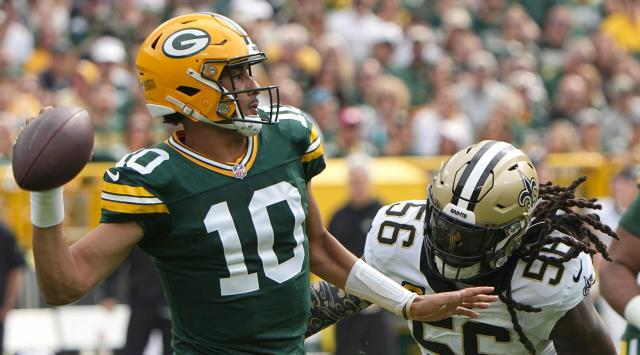 Jordan Love rallies Packers to 18-17 win after Saints lose Derek