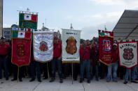 <p>CIUDAD DE MÉXICO, 29AGOSTO2018.- Integrantes del Sindicato Nacional de Trabajadores Mineros, Metalúrgicos, Siderúrgicos marcharon de Monumento a la Revolución al Senado de la República para expresarle su apoyo a quien fue dirigente nacional del mismo, y recién senador electo por Morena, Napoleón Gómez Urrutia.<br>FOTO: GALO CAÑAS /CUARTOSCURO.COM </p>