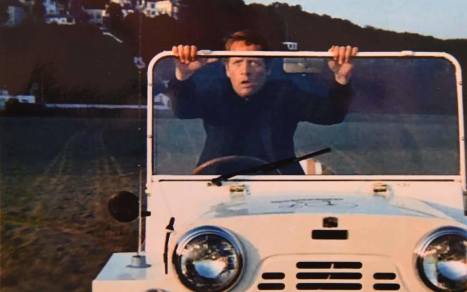 Patrick McGoohand and Mini Moke in THe Prisoner TV sereis