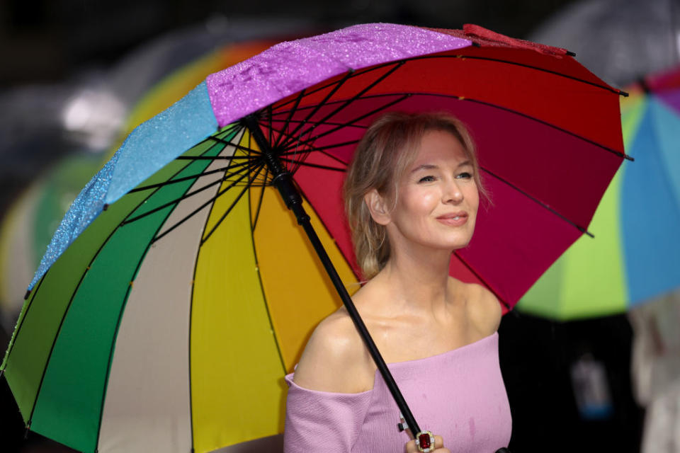 Renée Zellweger paid sartorial tribute to Judy Garland at the London premiere [Photo: Getty]