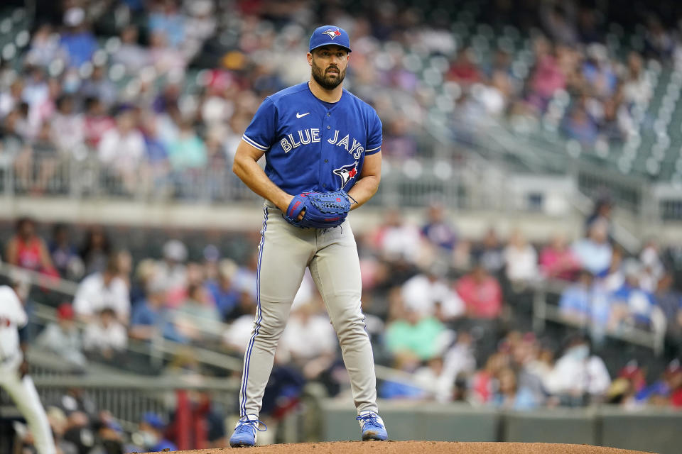 ATLANTA, GA - MAY 11: Robbie Ray #38 of the Toronto Blue Jays during the Tuesday night MLB game between the Toronto Blue Jays and the Atlanta Braves on May 11, 2021 at Truist Park in Atlanta, Georgia.  (Photo by David J. Griffin/Icon Sportswire via Getty Images)