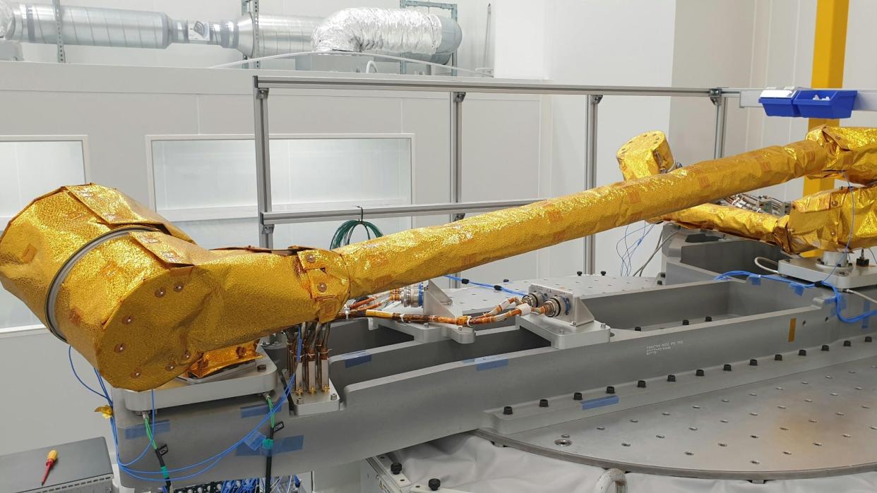 onesat robotic arm