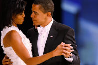 <p>The couple look lovingly at each other as they dance at Barack’s Inaugural Ball.<em> [Photo: Getty]</em> </p>