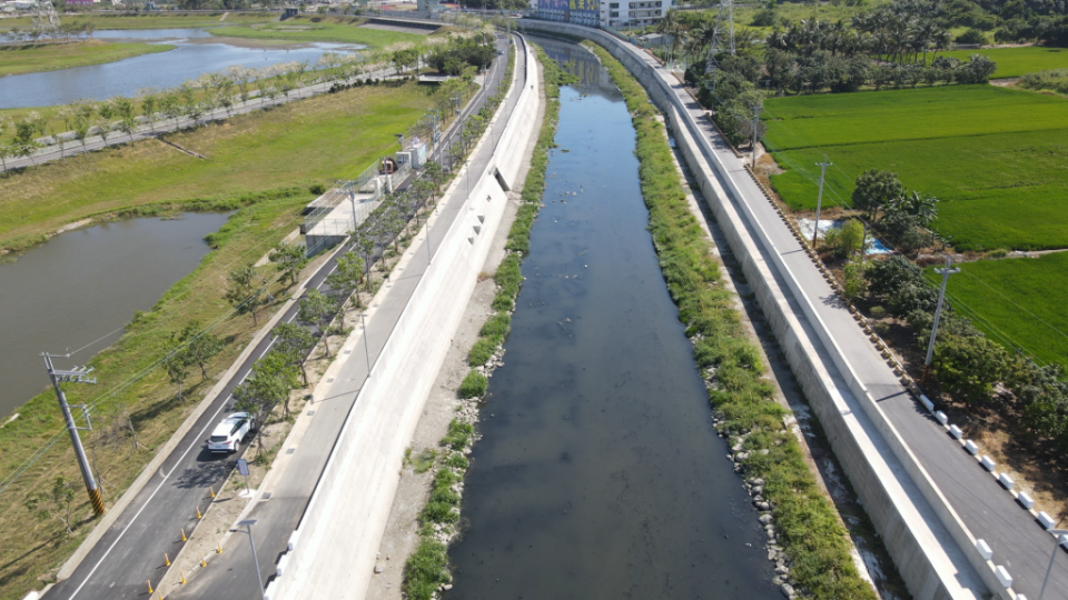 三爺溪排水治理工程獲得市政府第四屆公共工程優質獎。（市府提供）