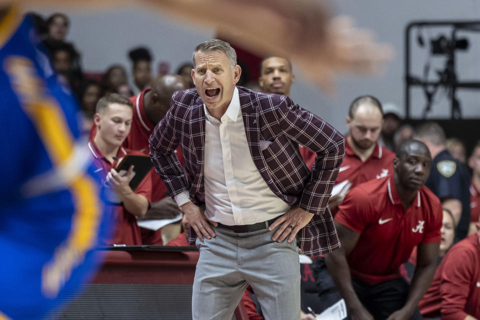 Alabama head coach Nate Oats yells to his players during the first half of an NCAA college basketball game against Morehead State, Monday, Nov. 6, 2023, in Tuscaloosa, Ala. (AP Photo/Vasha Hunt)