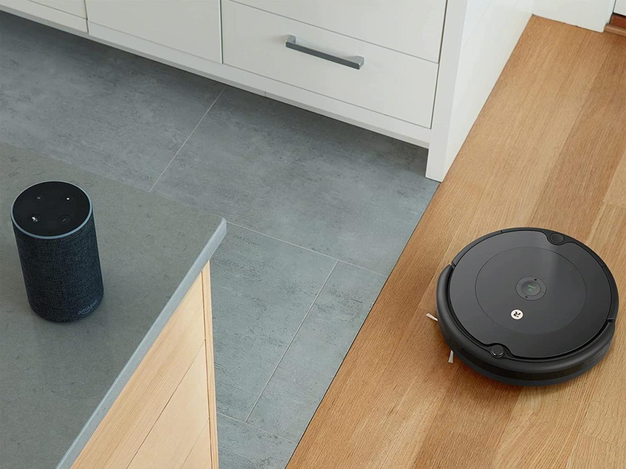 Save big on the iRobot Roomba 692 Wi-Fi Connected Robot Vacuum. Image via Amazon.