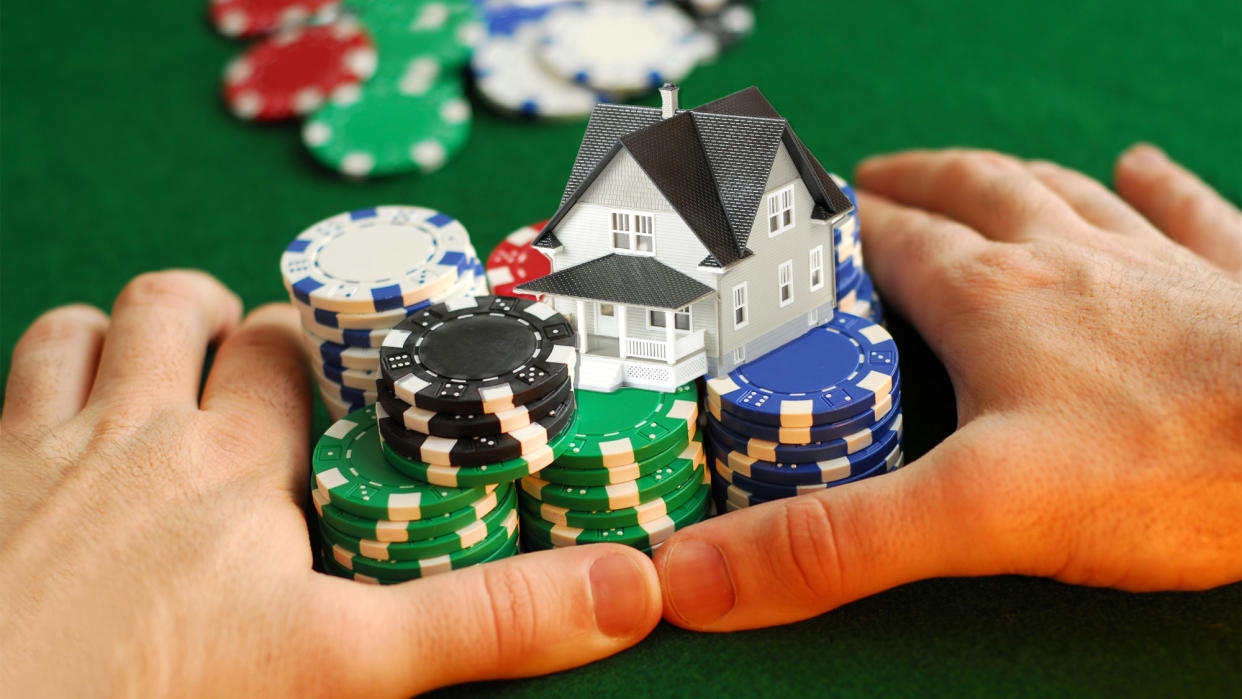 bet-house-on-poker-game