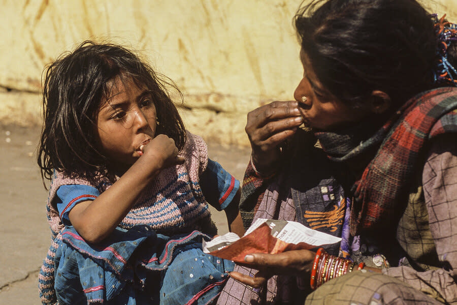熱浪加上國內糧價飛漲，印度窮人生活遭逢困境。（Photo by Carl Waldmeier  on Flickr under C.C. License）
