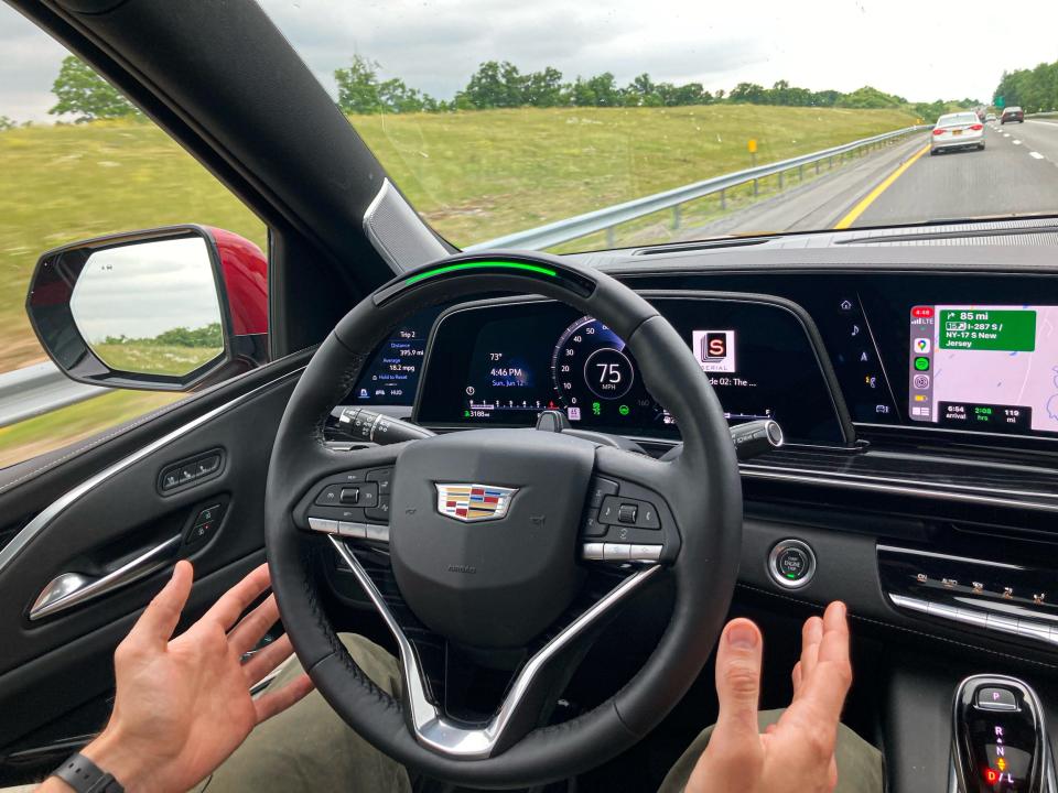 The 2022 Cadillac Escalade Sport in Super Cruise mode.