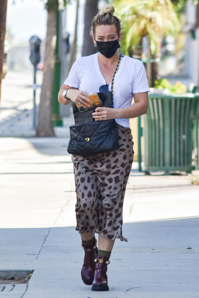 Hilary Duff is all smiles in athletic wear as she grabs lunch on the go  near Studio City