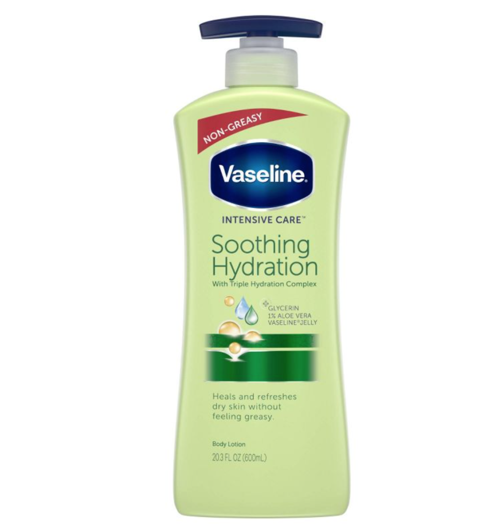 <p>A menos de $10, puedes conseguir esta loción que hidrata tu cuerpo entero sin sensación grasienta.</p> <p>Intensive Care Soothing Hydration Body Lotion, de <strong>Vaseline</strong>. $8.29. <a href="http://target.com/p/vaseline-intensive-care-soothing-hydration-body-lotion-aloe-20-3-fl-oz/-/A-12980787#lnk=sametab" rel="nofollow noopener" target="_blank" data-ylk="slk:target.com;elm:context_link;itc:0;sec:content-canvas" class="link ">target.com</a></p>