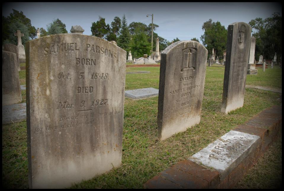 The cemetery's headstones tell the stories of New Bern residents dating back to the early 19th century.