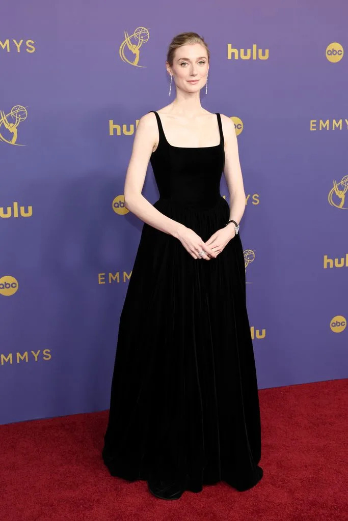 Elizabeth Debicki en los premios emmy 2024