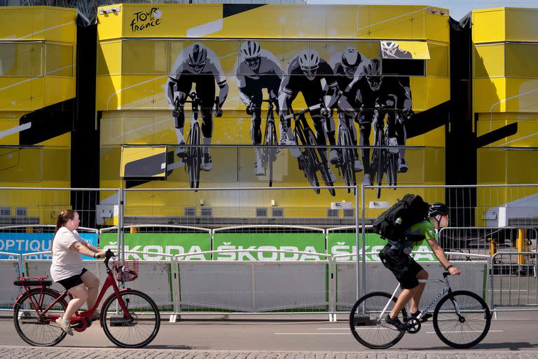 El Tour se vive en Copenhague y las bicicletas aparecen en las calles y en las paredes de la ciudad.