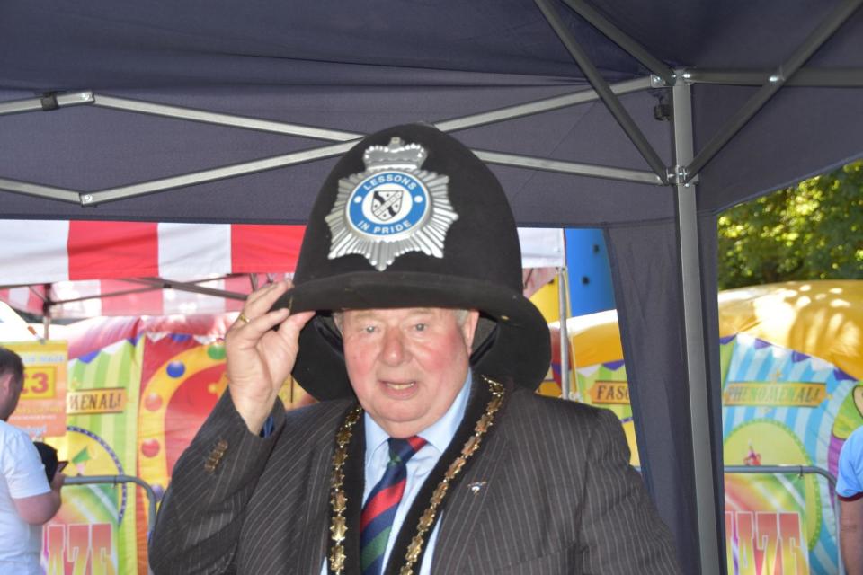 Hello, hello, hello: It's the Mayor of Skegness Coun Pete Barry. (Photo: Barry Robinson)