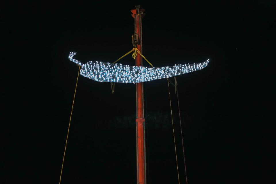 Hundreds gather at the "Chile drop" in Downtown Las Cruces as part of the New Year's Eve celebration on Dec. 31, 2019.