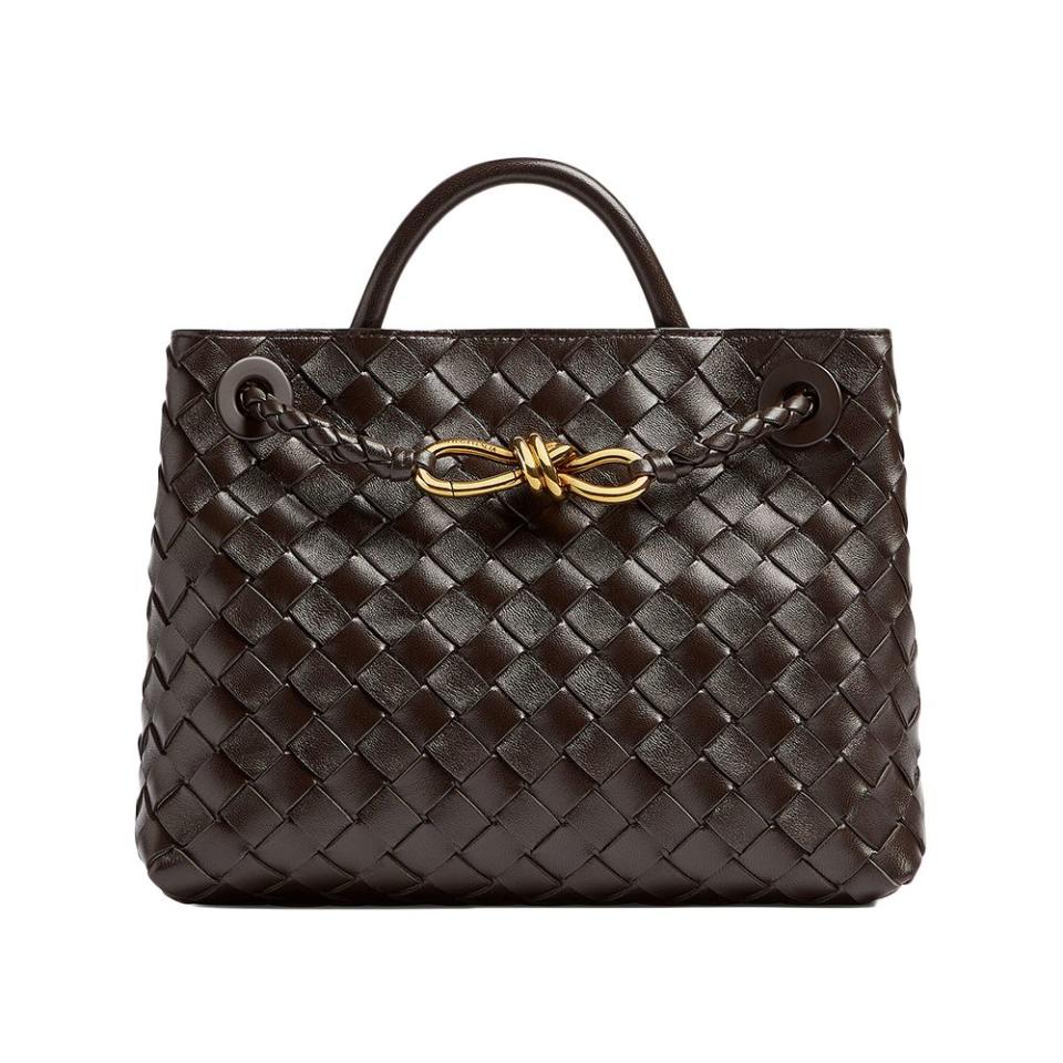 <p><a href="https://go.redirectingat.com?id=74968X1596630&url=https%3A%2F%2Fwww.bottegaveneta.com%2Fen-us%2Fsmall-andiamo-fondant-766014VCPP12272.html&sref=https%3A%2F%2Fwww.elle.com%2Ffashion%2Fshopping%2Fg46507808%2Fbest-designer-crossbody-bags%2F" rel="nofollow noopener" target="_blank" data-ylk="slk:Shop Now;elm:context_link;itc:0;sec:content-canvas" class="link ">Shop Now</a></p><p>Small Andiamo</p><p>bottegaveneta.com</p><p>$4200.00</p>