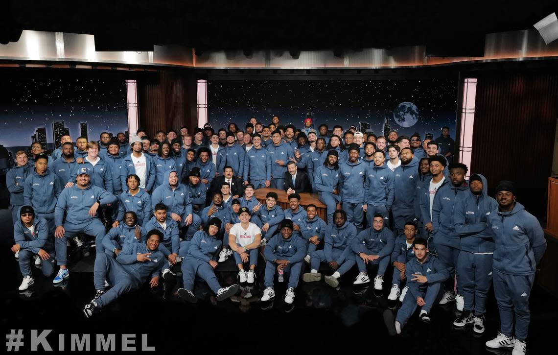 The Fresno State football team got to meet comedian and late night host Jimmy Kimmel following Wednesday’s show of Jimmy Kimmel Live! The Bulldogs will play Washington State on Saturday during the second annual Jimmy Kimmel L.A. Bowl.