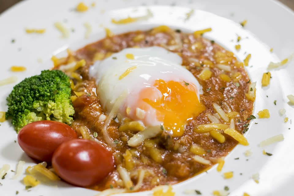 荔枝角美食︱平民食堂日賣百份蛋包飯！$58咖喱雞扒蛋包飯