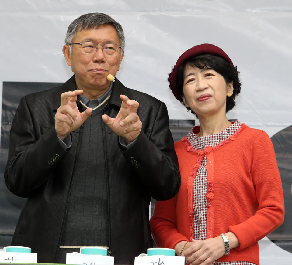 民眾黨主席柯文哲(左)在大選後聲量相對減低，妻子陳佩琪(右)開始當起白營KOL。（示意圖／資料照／劉宗龍攝）
