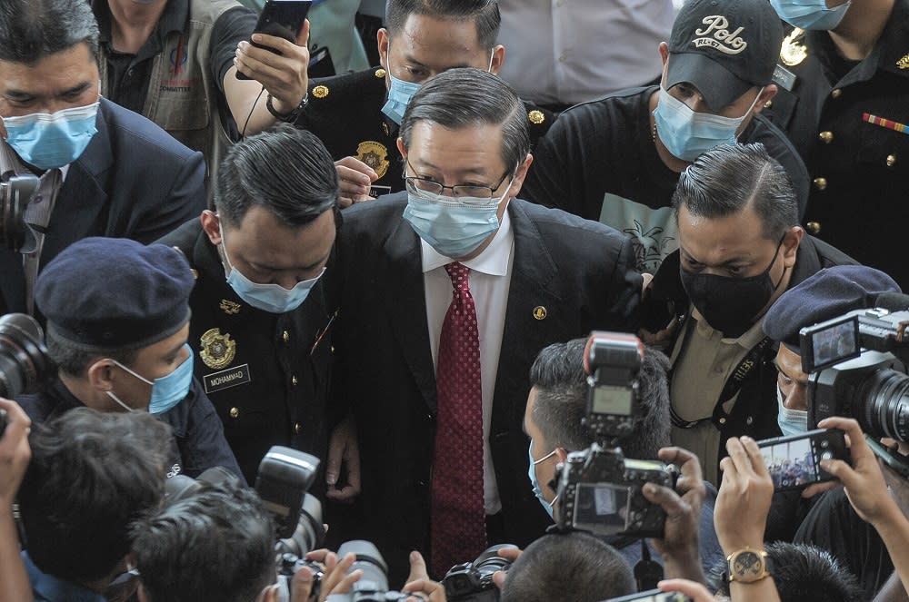 Former finance minister Lim Guan Eng arrives at the Kuala Lumpur Court Complex August 7, 2020. ― Picture by Shafwan Zaidon