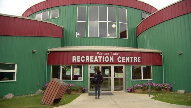 Another COVID-19 vaccination clinic will be held at the Watson Lake Recreation Centre on Friday. The community has seen 'clusters of cases,' says Yukon's chief medical officer. (CBC - image credit)