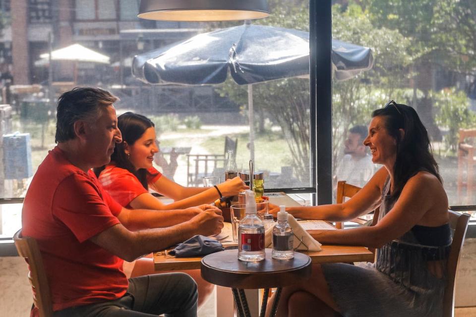 Un Día de la Madre caluroso en la Argentina, con temperatura por encima de los 40 grados en varias provincias