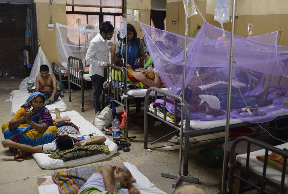 Los hospitales de Asia se llenan de pacientes por una epidemia grave de dengue