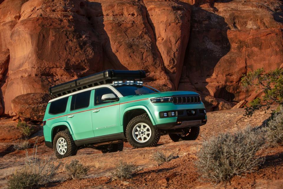 jeep vacationer concept