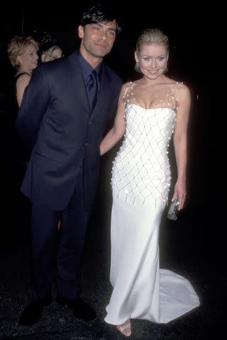 <p>Ron Galella/Ron Galella Collection via Getty</p> Kelly Ripa and Mark Consuelos in 1998