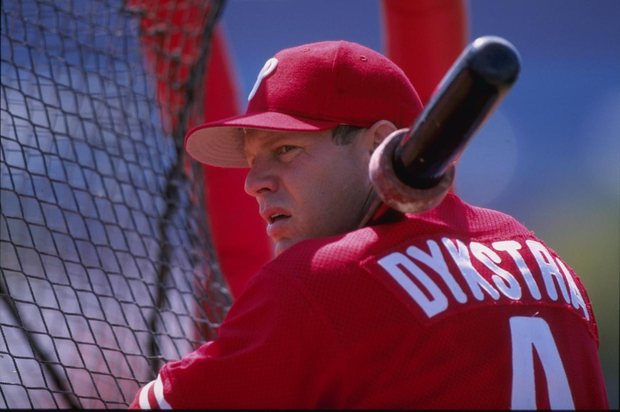 Recently cleared of a terroristic threat charge, Lenny Dykstra is slated to fight the dude who's famous for screaming about being short in a bagel shop. (Getty)