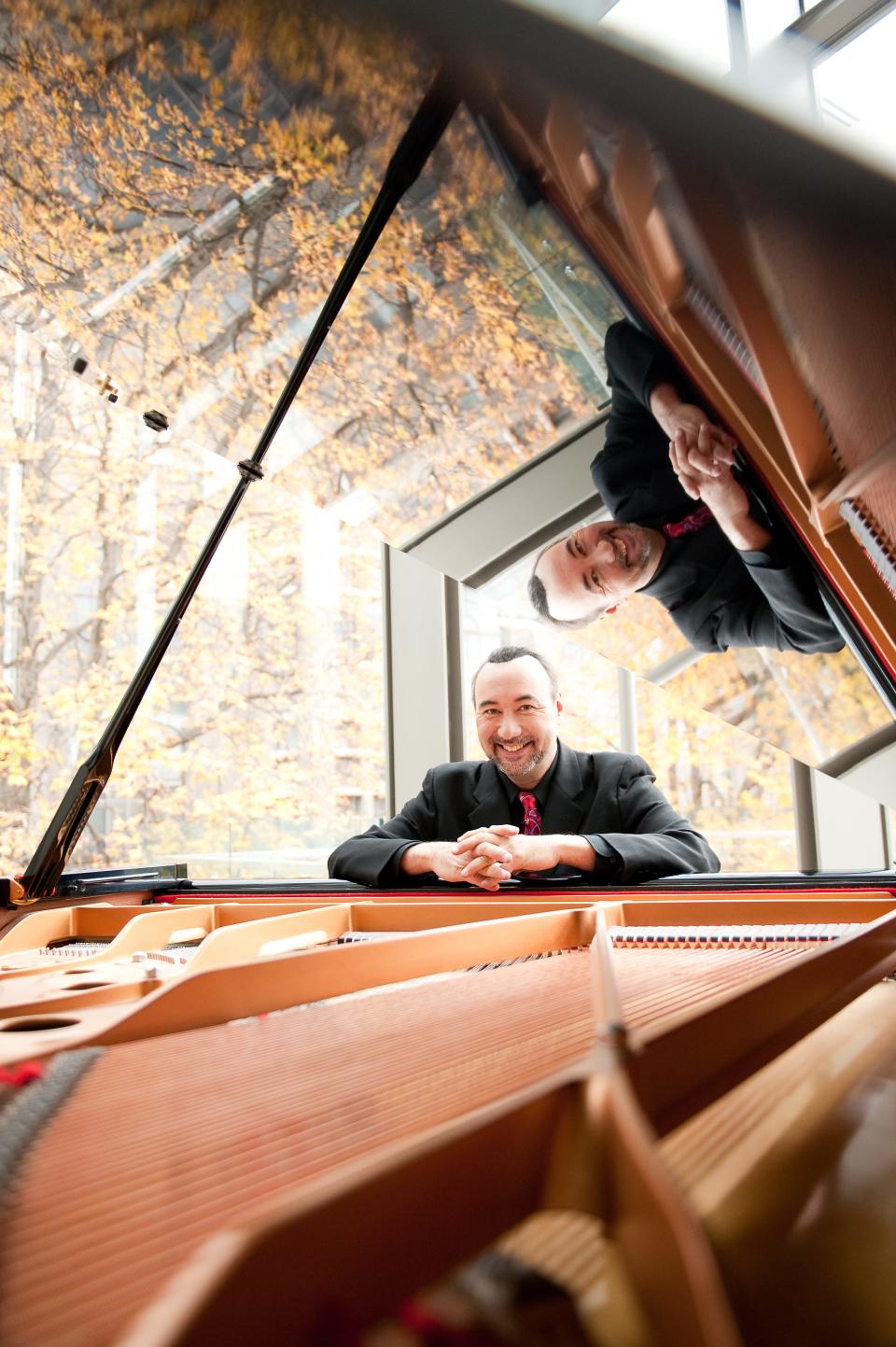 Pianist Jon Kimura Parker was the guest soloist with the Sarasota Orchestra.