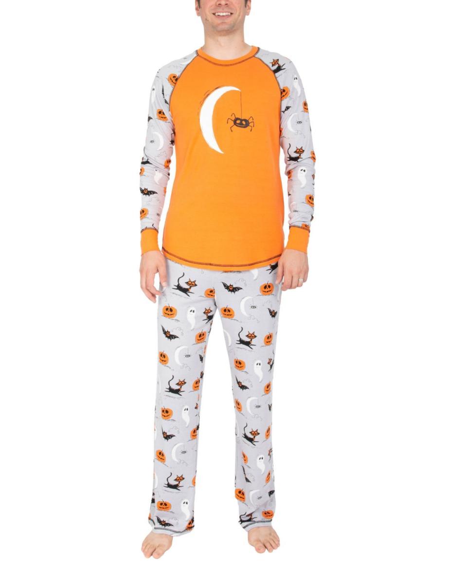 11) Men's Spooky Sketchy Halloween Pajama Set