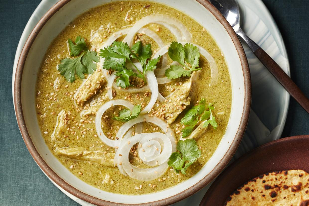 Mole Verde Con Pollo with Corn Tortillas