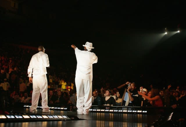 The Best Of Both Worlds Tour With Jay-Z And R. Kelly