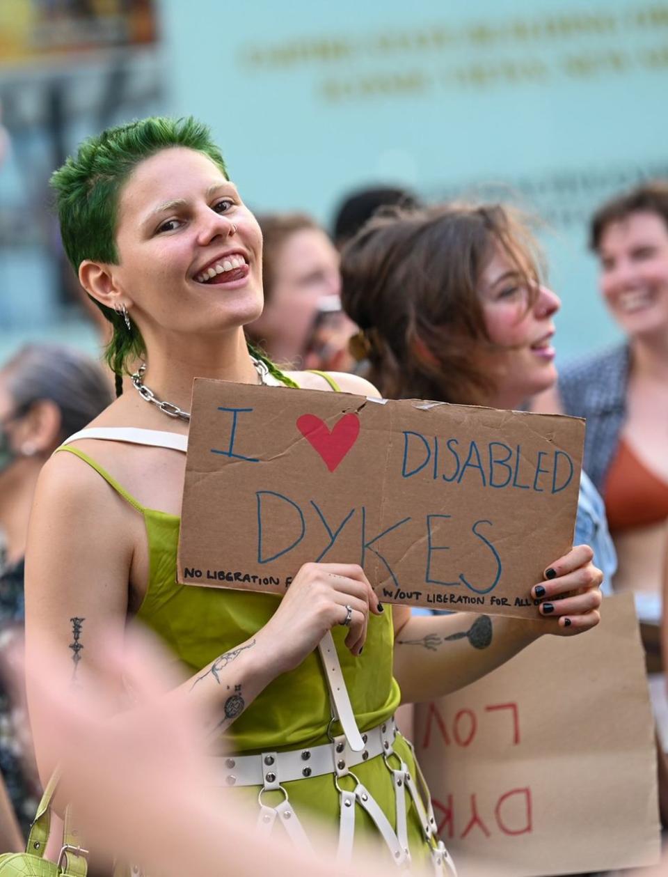 photo gallery Dyke Marches Dykes on Bikes worldwide through history