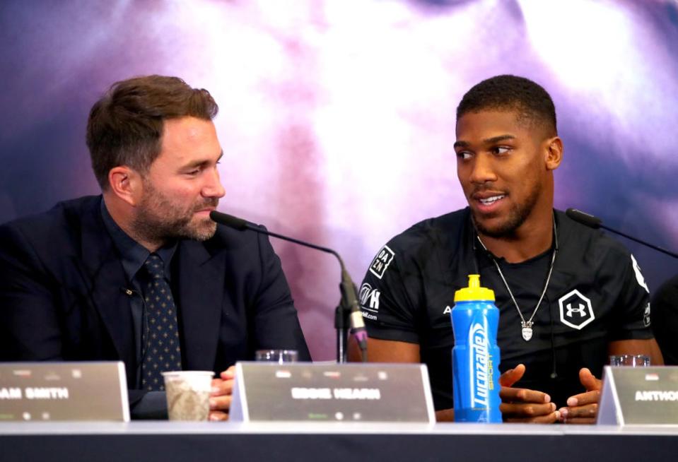 Anthony Joshua (right) and promoter Eddie Hearn (Getty Images)