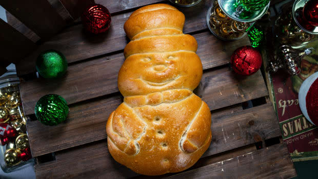 <p>Snowman Sourdough Bread from the Boudin Bread Cart at Disney California Adventure Park</p><p>Disney</p>