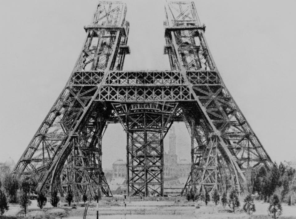 15 fotos poco conocidas de la construcción de la Torre Eiffel