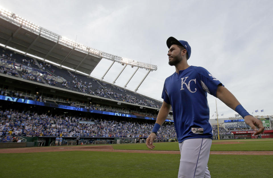 Eric Hosmer has a difficult decision to make: Kansas City or San Deigo? (AP Photo)