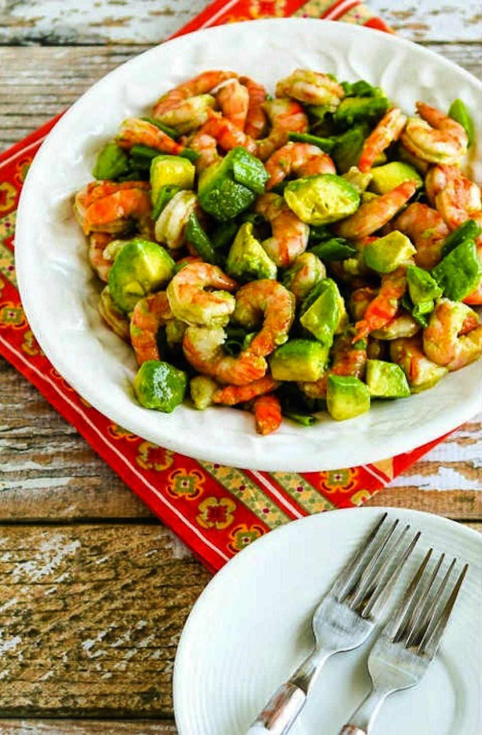 Shrimp avocado salad