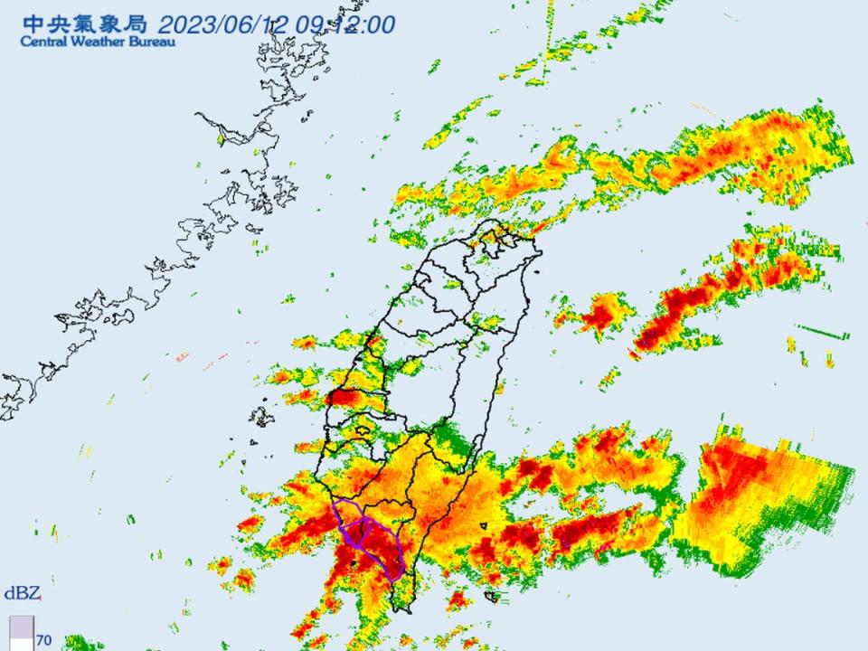 高雄豪雨解渴，陳其邁：這星期水情改為「綠燈」。（圖：中央氣象局網站）