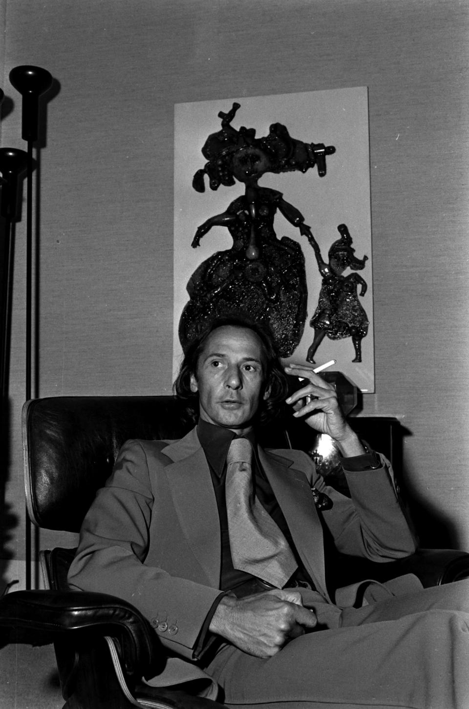 Marc Bohan poses for portraits in his apartment on July 3, 1970 in Paris.