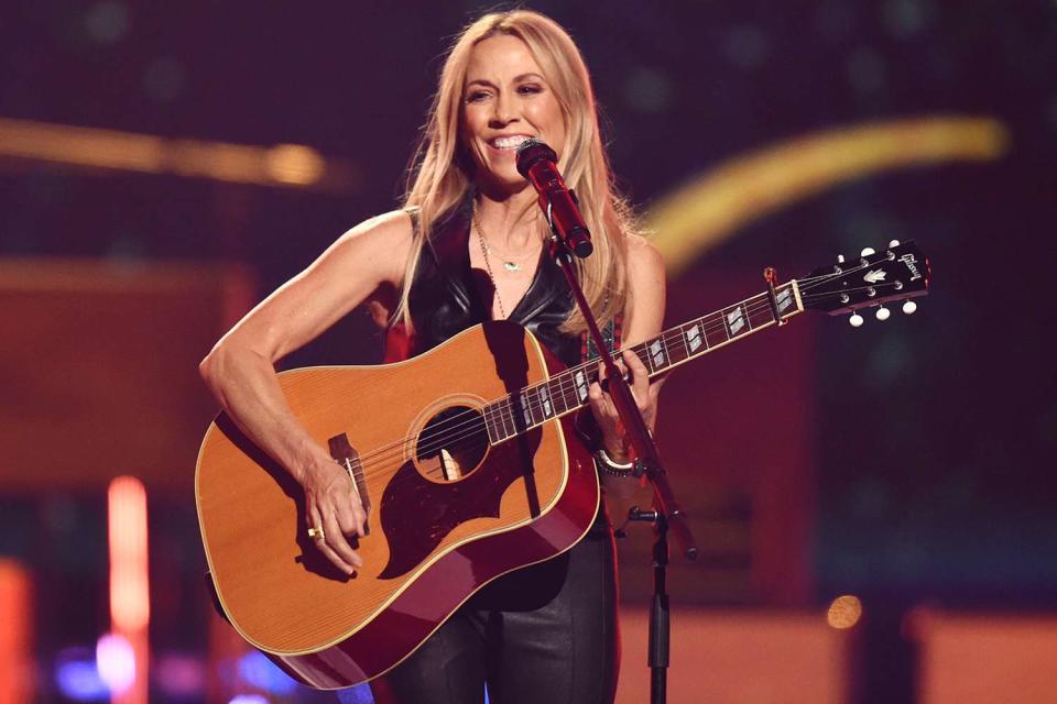 <p>Gilbert Flores/Variety via Getty</p> Sheryl Crow at the 2023 iHeartRadio Music Festival in Las Vegas.