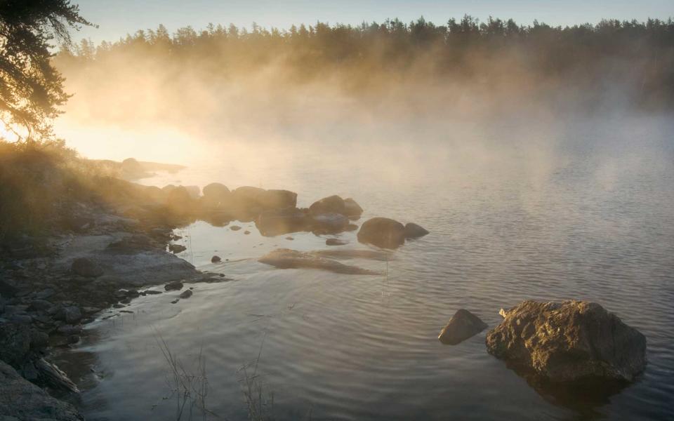 <p>Named after the first people to travel this part of the country—the French-Canadian fur traders known as Voyageurs—this park is famous for its water sports. Canoers, kayakers, and fishermen will find themselves in paradise in this National Park, as a third of its 218,054 acres is made up of water. Primary access to the park is by water, so be sure to arrange a boat rental upon. In the wintertime, the park offers exceptional cross-country skiing, snowshoeing, and snowmobiling opportunities.</p>